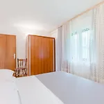 Rozmary Apartment Supetar