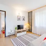 Rozmary Apartment *